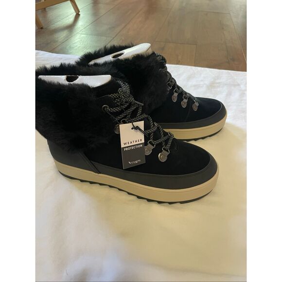 Koolaburra by UGG Tynlee Lace-Up Black 8 - Picture 5 of 11